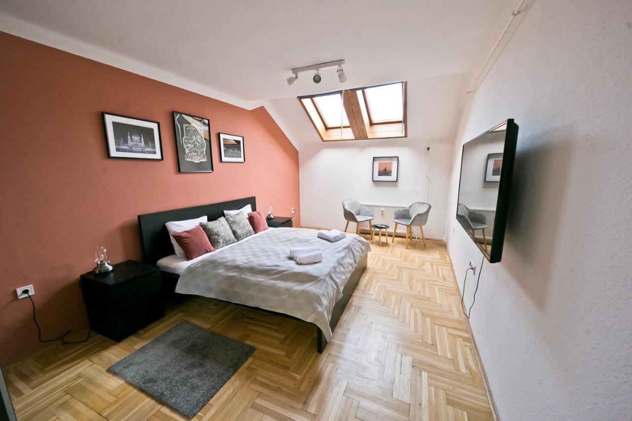 Dob Duplex Apartment Budapest Ngoại thất bức ảnh